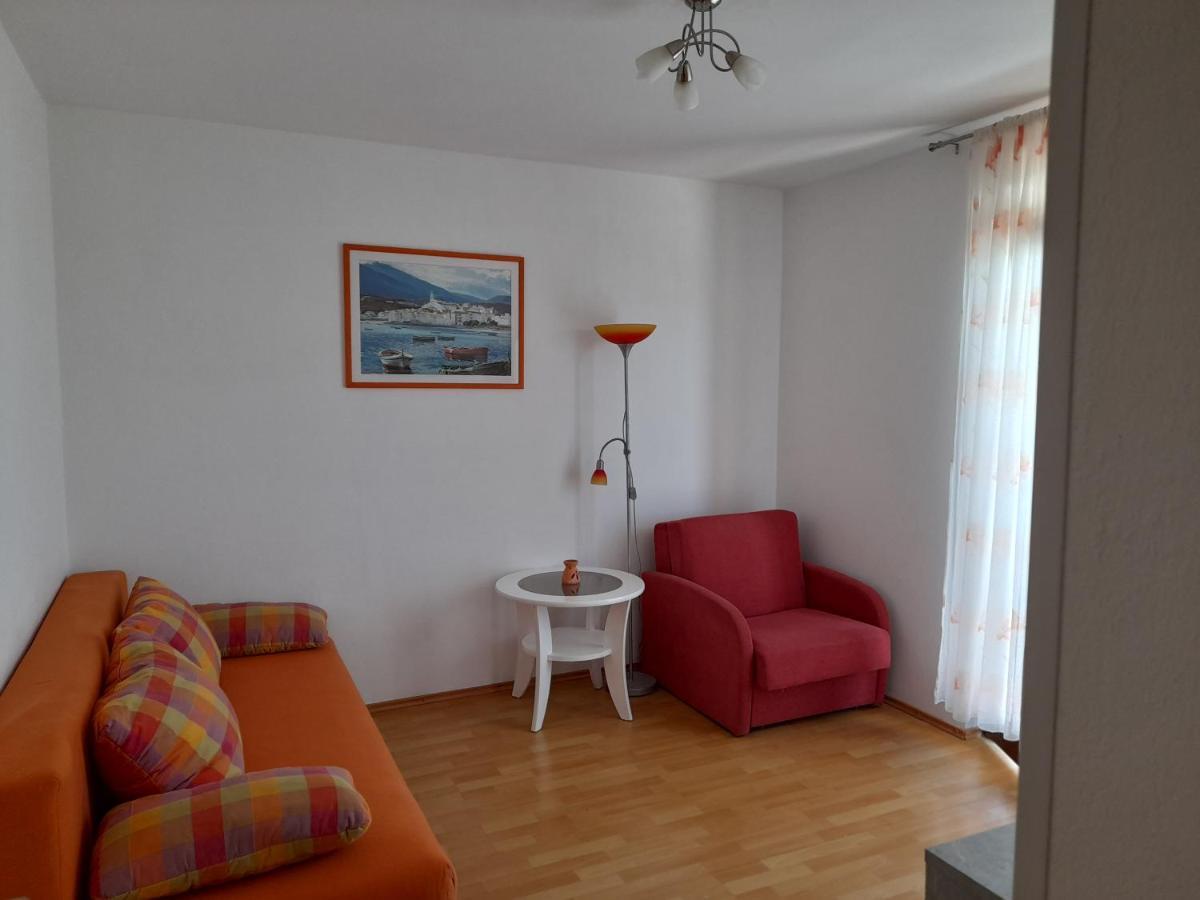 Apartment Plavia Biograd บีโอกราดนาโมรู ภายนอก รูปภาพ
