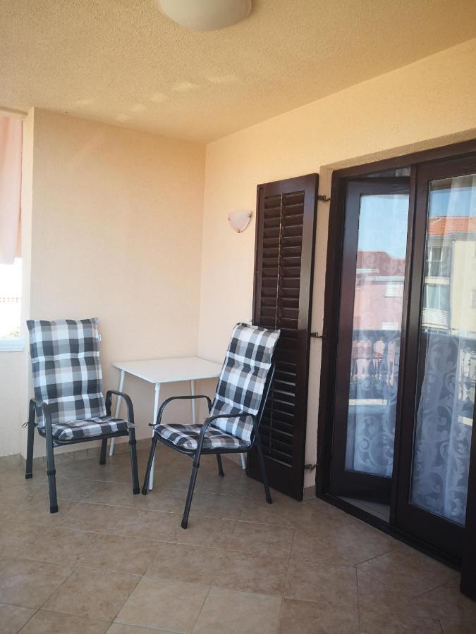 Apartment Plavia Biograd บีโอกราดนาโมรู ภายนอก รูปภาพ