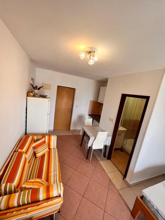 Apartment Plavia Biograd บีโอกราดนาโมรู ภายนอก รูปภาพ