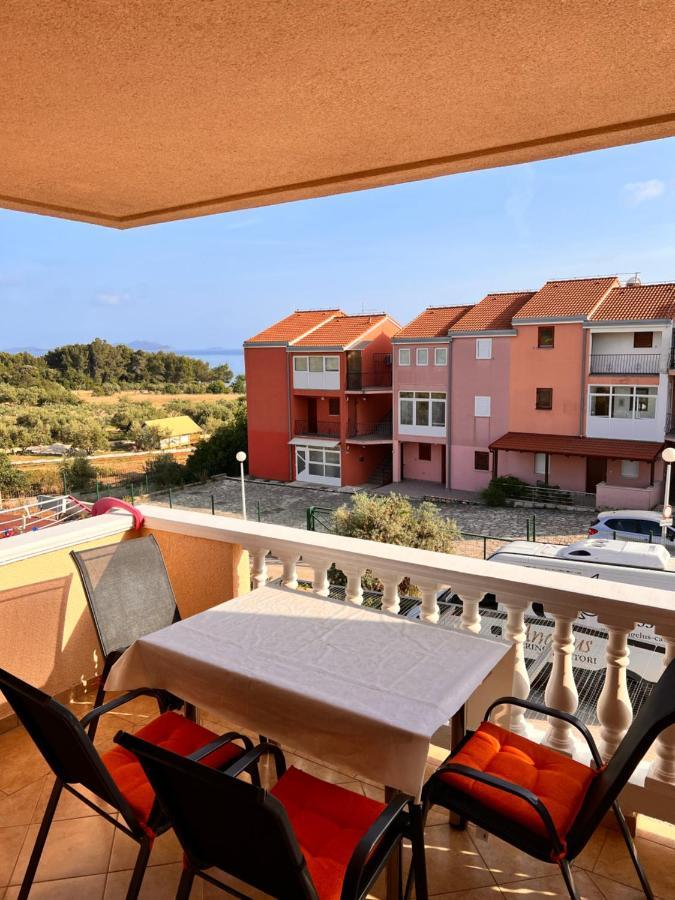Apartment Plavia Biograd บีโอกราดนาโมรู ภายนอก รูปภาพ