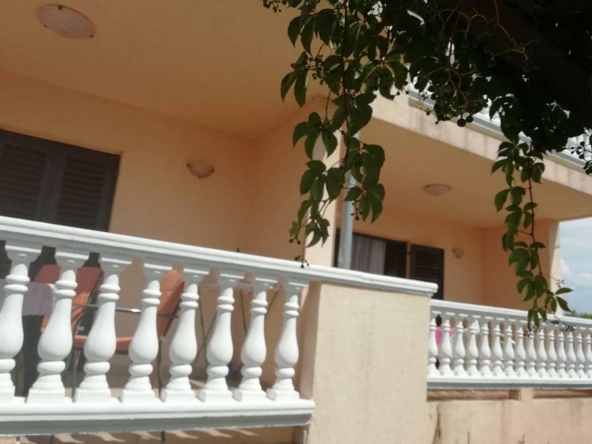 Apartment Plavia Biograd บีโอกราดนาโมรู ภายนอก รูปภาพ
