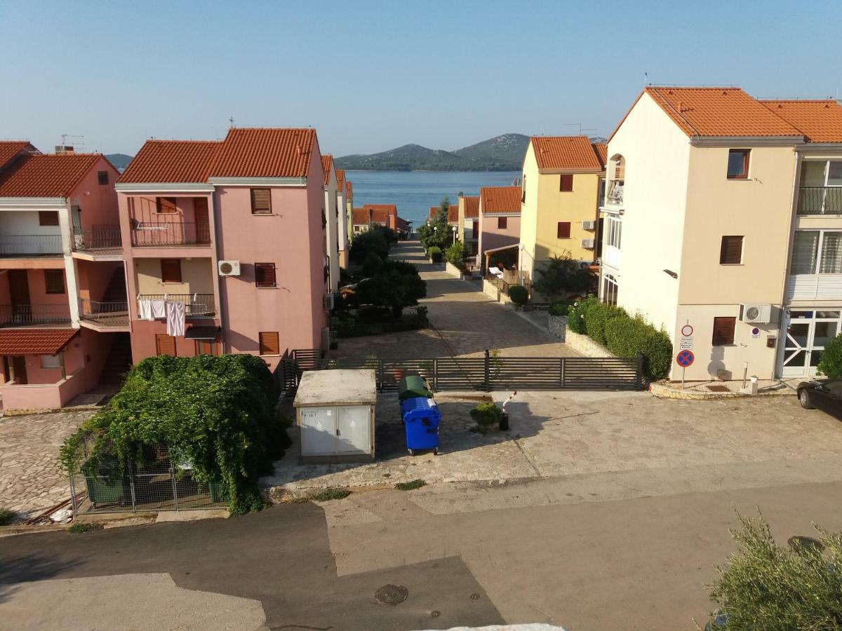 Apartment Plavia Biograd บีโอกราดนาโมรู ภายนอก รูปภาพ