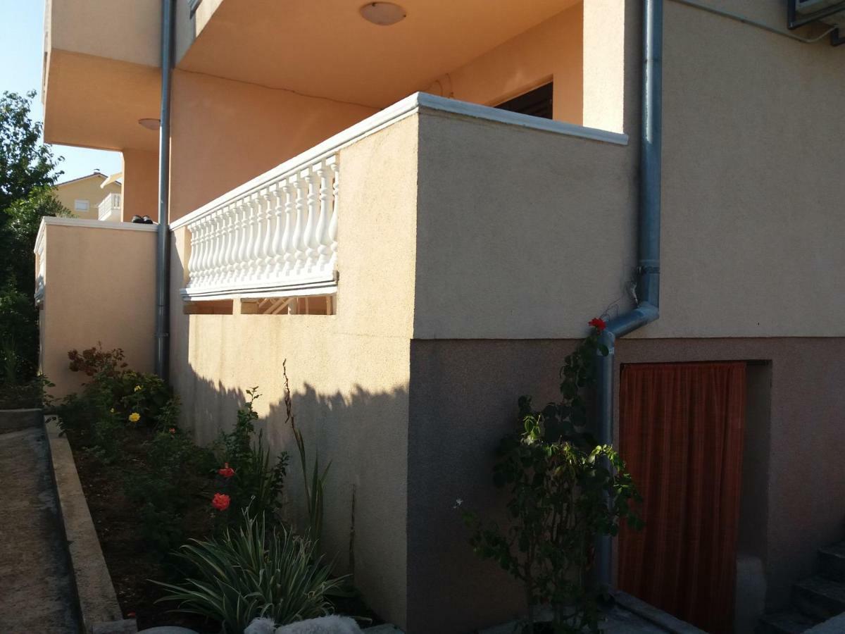 Apartment Plavia Biograd บีโอกราดนาโมรู ภายนอก รูปภาพ